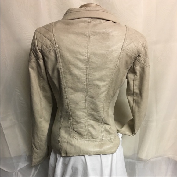 Guess Bomber Jacket - Picture 2 of 5
